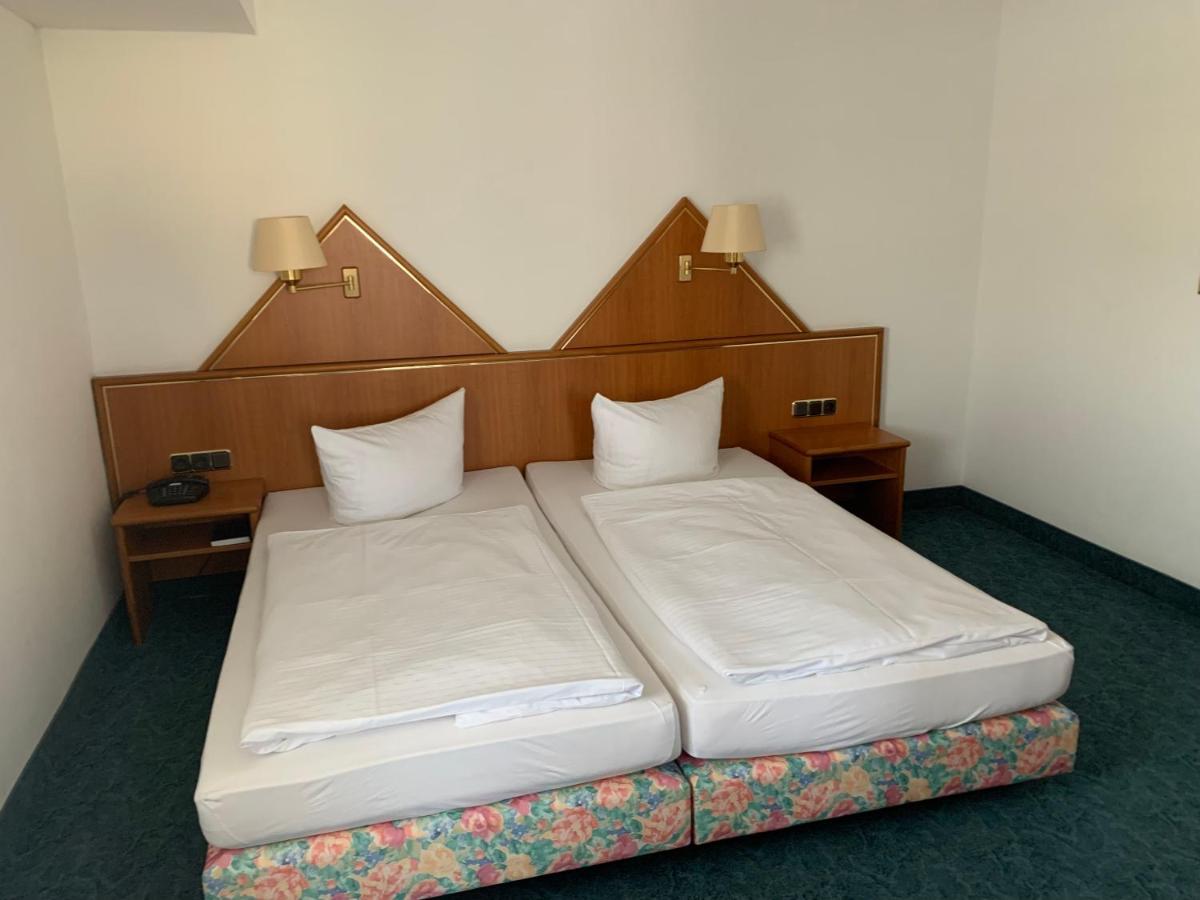 Hotel Garni Eschenbach Hildburghausen Zewnętrze zdjęcie